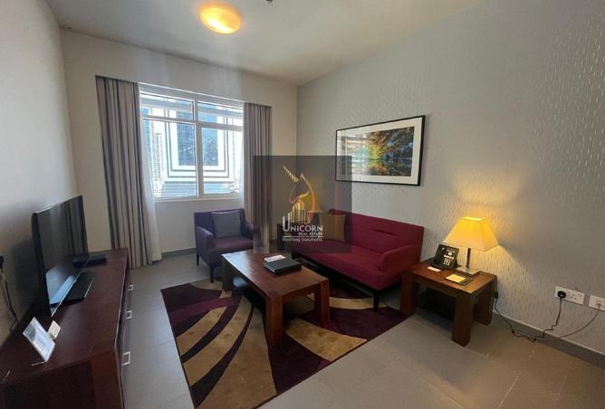 993383 - Property Image 2