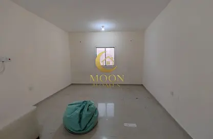 Apartment - 4 Bedrooms - 2 Bathrooms for rent in Muntazah 7 - Al Muntazah - Doha