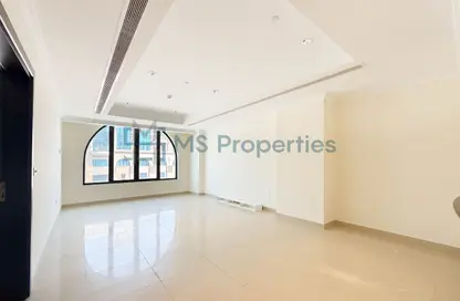 Apartment - 1 Bedroom - 2 Bathrooms for rent in West Porto Drive - Porto Arabia - The Pearl Island - Doha