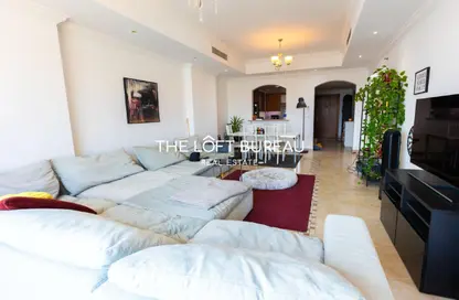 Apartment - 2 Bedrooms - 2 Bathrooms for sale in West Porto Drive - Porto Arabia - The Pearl Island - Doha