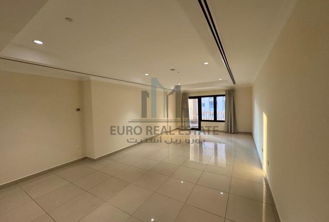 998256 - Property Image 3