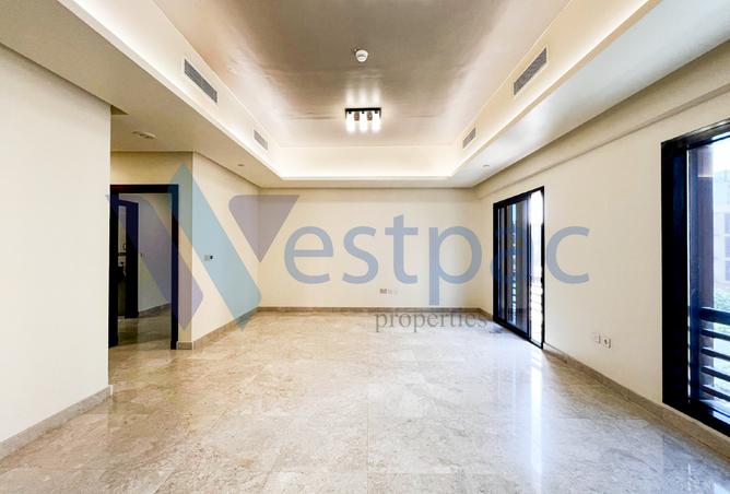 869115 - Property Image 2