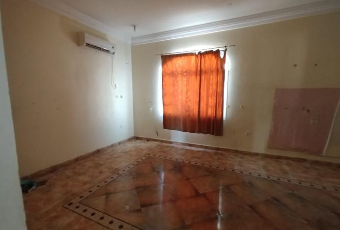 964266 - Property Image 2