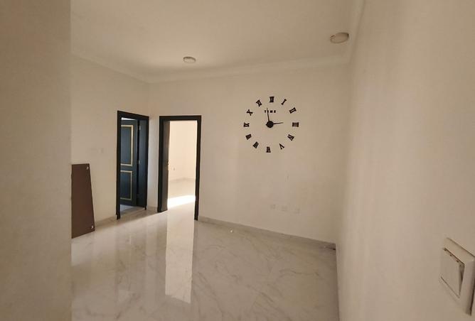 955176 - Property Image 2