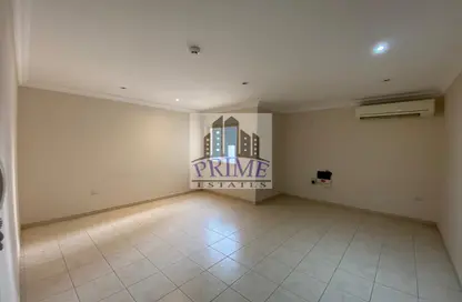 Apartment - 2 Bedrooms - 2 Bathrooms for rent in Musheireb - Musheireb - Doha