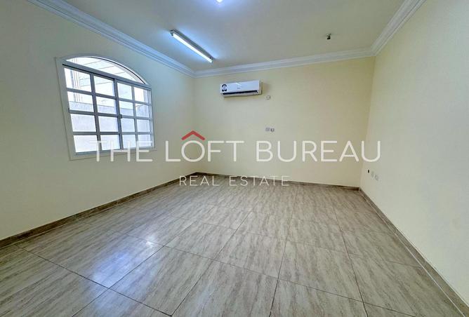 958557 - Property Main Image