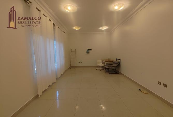 953563 - Property Image 2