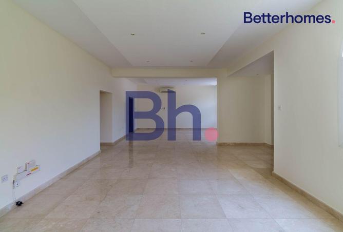 927145 - Property Image 3