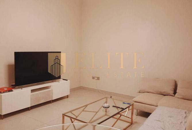 966101 - Property Image 2