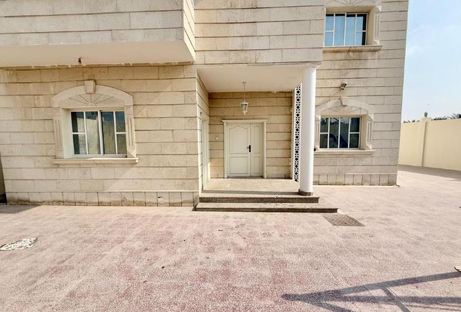 984295 - Property Image 2