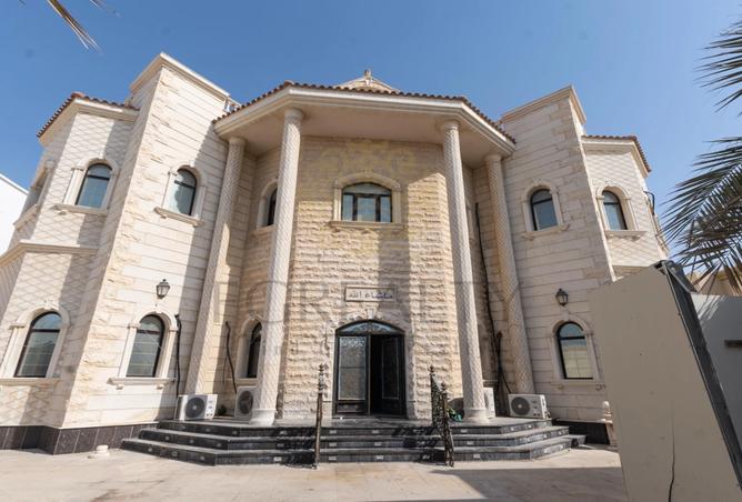 939765 - Property Image 3