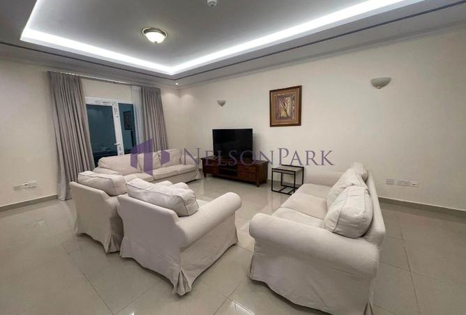 965371 - Property Image 3