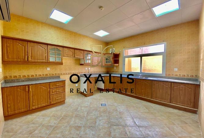949869 - Property Image 3