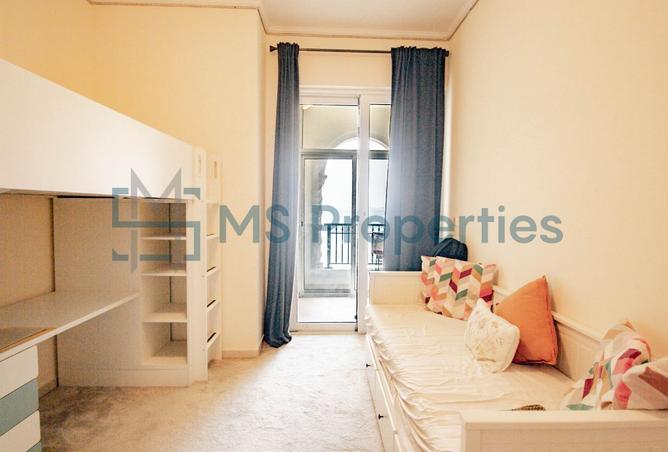 989275 - Property Image 3