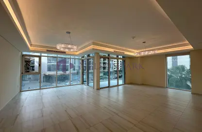 Apartment - 3 Bedrooms - 5 Bathrooms for rent in Gewan Island - The Pearl Island - Doha