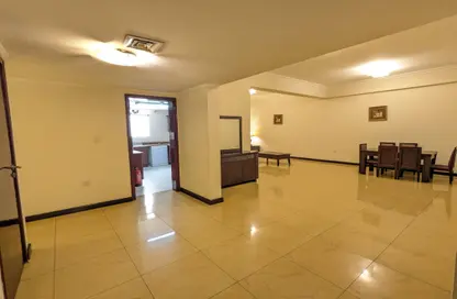 Apartment - 3 Bedrooms - 3 Bathrooms for rent in Al Sadd Road - Al Sadd - Doha