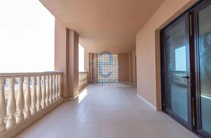 Apartment - 1 Bedroom - 2 Bathrooms for rent in East Porto Drive - Porto Arabia - The Pearl Island - Doha