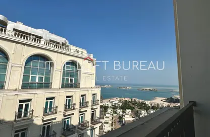 Penthouse - 3 Bedrooms - 4 Bathrooms for rent in Floresta Gardens - Floresta Gardens - The Pearl Island - Doha