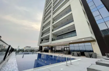 صورة لـ حوض سباحة شقة - 3 غرف نوم - 3 حمامات للايجار في الساحل الشمالي - مدينة قطر الترفيهية - الوسيل ، صورة رقم 1