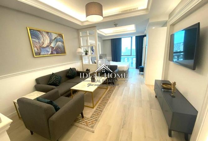 956540 - Property Image 3