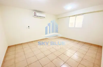 Apartment - 3 Bedrooms - 2 Bathrooms for rent in Al Sadd Road - Al Sadd - Doha