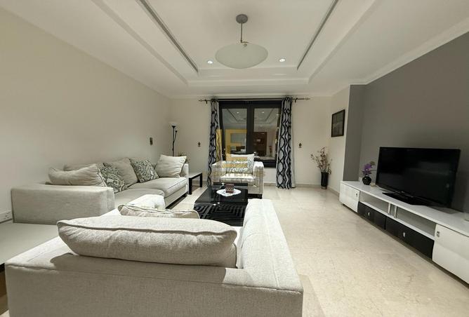 852099 - Property Image 3