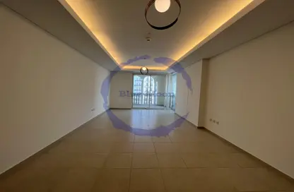 صورة لـ غرفة فارغة شقة - 2 غرف نوم - 3 حمامات للبيع في فيفا غرب - فيفا بحرية - جزيرة اللؤلؤة - الدوحة ، صورة رقم 1