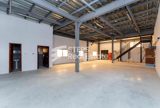 982478 - Property Image 2