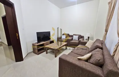 Apartment - 2 Bedrooms - 2 Bathrooms for rent in Bin Omran - Fereej Bin Omran - Doha