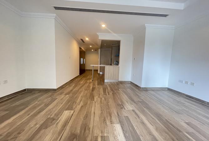 985738 - Property Image 2