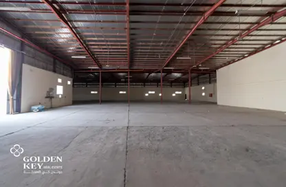 Warehouse - Studio - 7+ Bathrooms for rent in Industrial Area 1 - Industrial Area - Doha