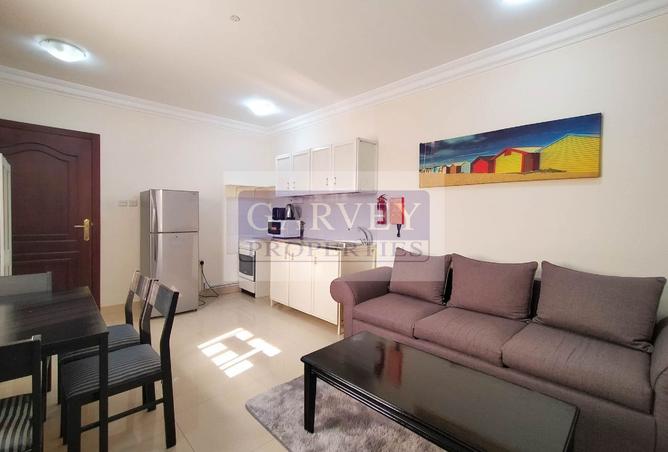 984415 - Property Image 2