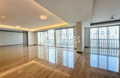 Penthouse - 3 Bedrooms - 5 Bathrooms for rent in Viva East - Viva Bahriyah - The Pearl Island - Doha