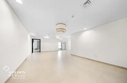 شقة - غرفة نوم - 2 حمامات للايجار في فيفا غرب - فيفا بحرية - جزيرة اللؤلؤة - الدوحة