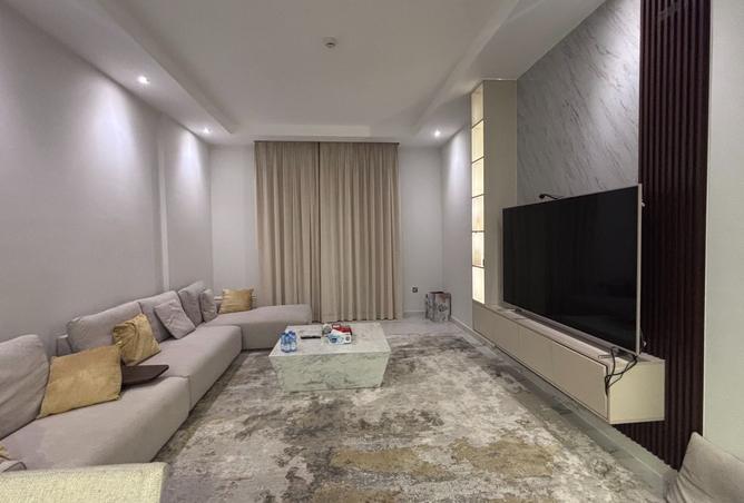 966233 - Property Image 2