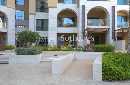 Outdoor Building image for: Townhouse - 1 Bedroom - 2 Bathrooms for rent in The St. Regis Marsa Arabia Island - Marsa Arabia - The Pearl Island - Doha, Image 1
