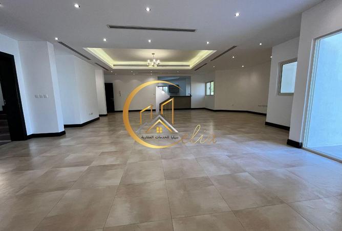956355 - Property Image 2