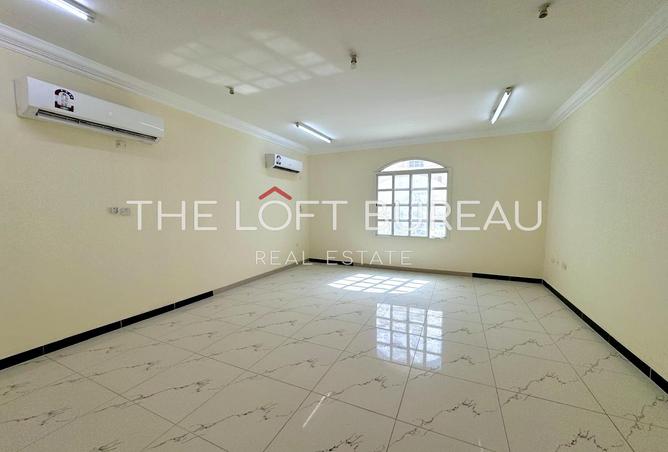 958555 - Property Main Image