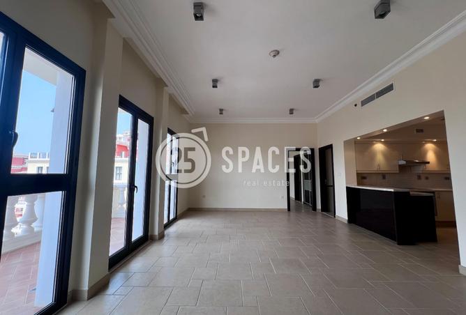 893293 - Property Image 3
