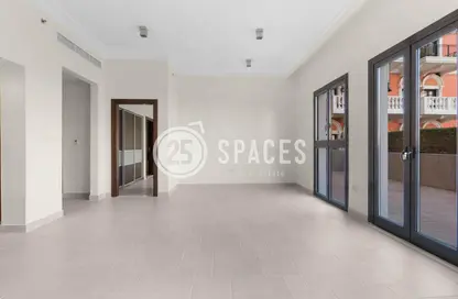 Apartment - 1 Bedroom - 2 Bathrooms for rent in Teatro - Qanat Quartier - The Pearl Island - Doha