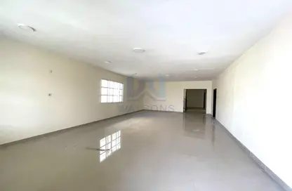 Villa - 5 Bedrooms - 3 Bathrooms for rent in Al Aziziyah - Al Aziziyah - Doha