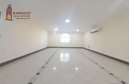 Apartment - 3 Bedrooms - 3 Bathrooms for rent in Fereej Bin Mahmoud - Doha Apartment - 3 Bedrooms - 3 Bathrooms for rent in Fereej Bin Mahmoud - Doha