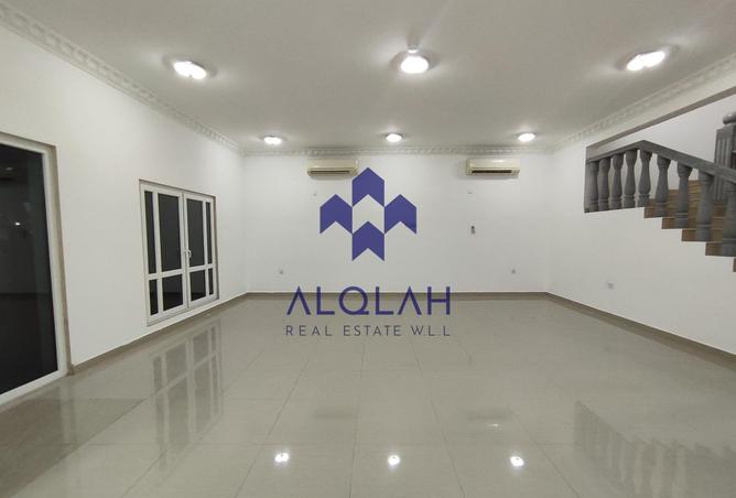 998507 - Property Image 2