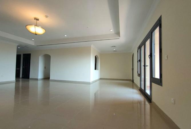 942987 - Property Image 3