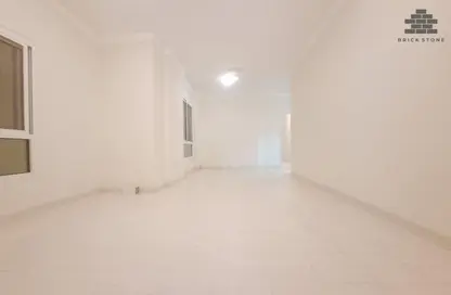 شقة - 2 غرف نوم - 2 حمامات للايجار في بيت الفناء - شارع عبدالله بن مسعود - فريج بن محمود - الدوحة