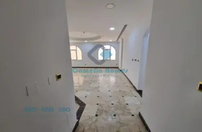 Apartment - 2 Bedrooms - 2 Bathrooms for rent in Al Sadd Road - Al Sadd - Doha