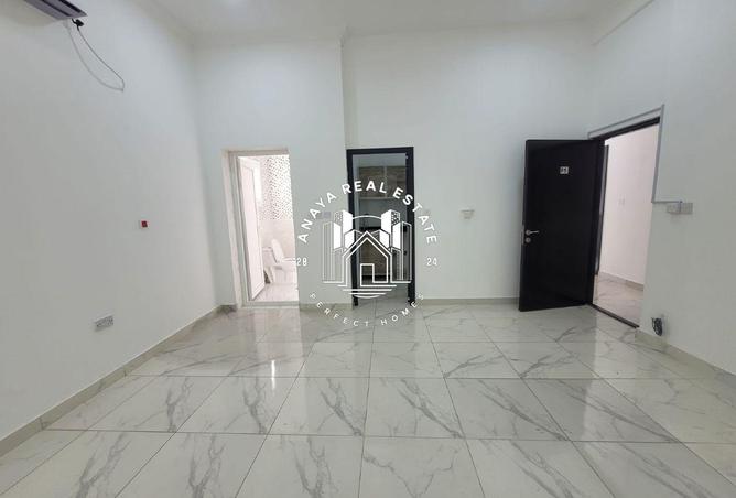 1008681 - Property Image 3