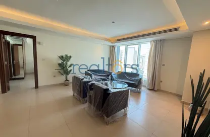 Apartment - 2 Bedrooms - 3 Bathrooms for rent in Ramada Commercial Building - Al Rawabi Street - Al Muntazah - Doha