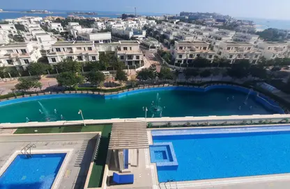 شقة - 2 غرف نوم - 4 حمامات للايجار في حدائق فلورستا - حدائق فلورستا - جزيرة اللؤلؤة - الدوحة