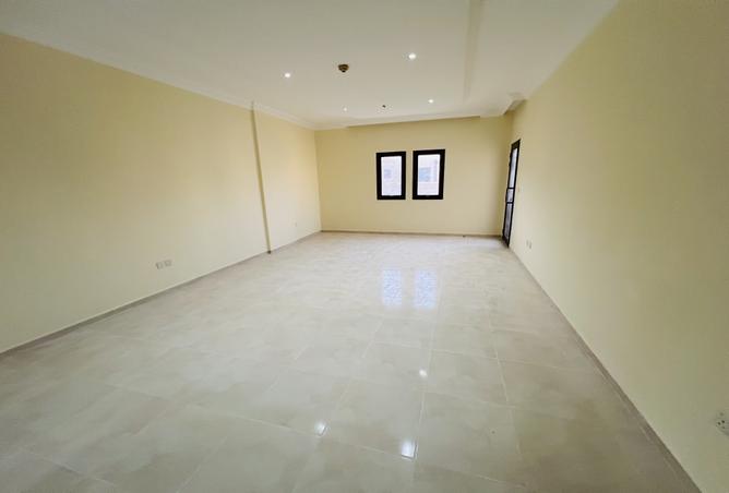 937621 - Property Image 2